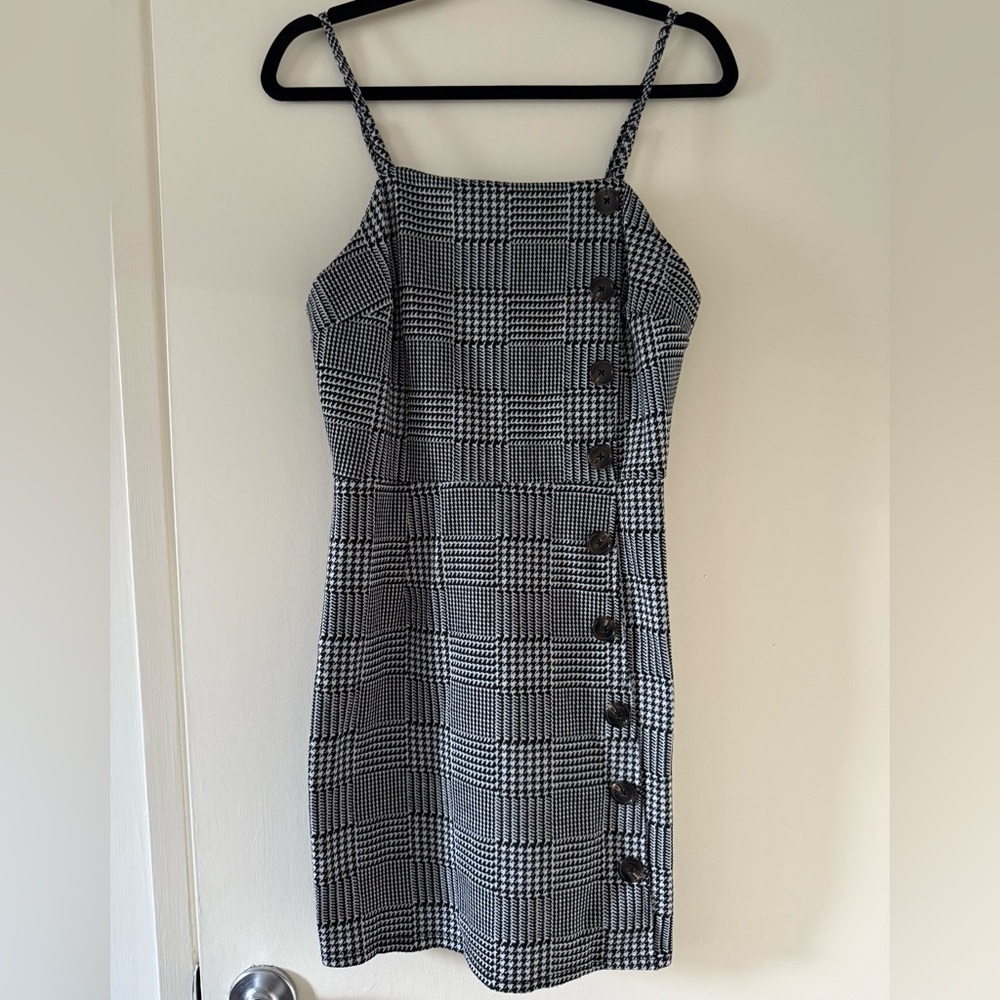 Wild Fable Women’s Black and White Checkered Houndstooth Gingham Dress Size M